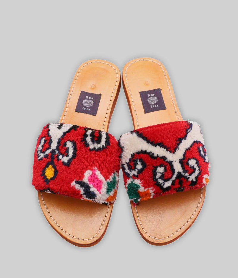 Rug Sandal Size 9 - RES IPSA