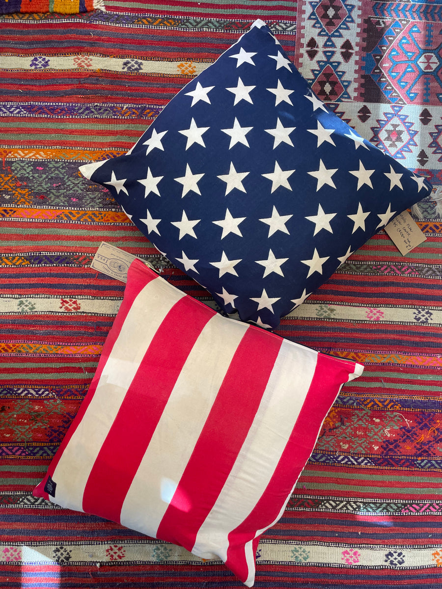 Vintage Flag Pillow Cover